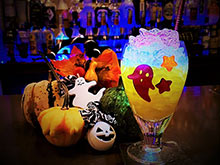 季節限定のイベントに合わせたオリジナルカクテル