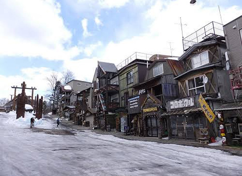冬のアイヌコタン